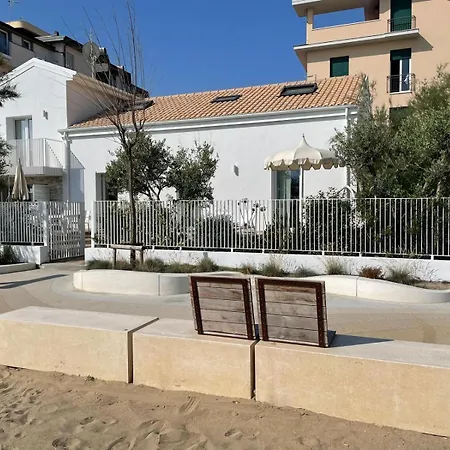 Le Agavi Luxory Surfhouse * Bellaria-Igea Marina